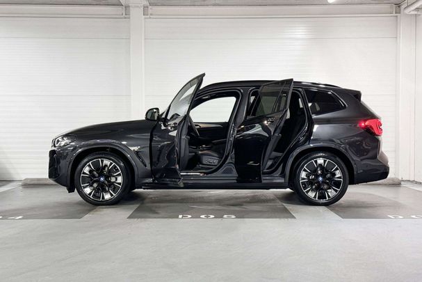 BMW iX3 M Sport 210 kW image number 2