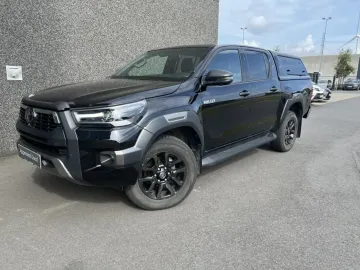 Car image 25