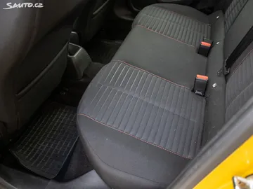Car image 30