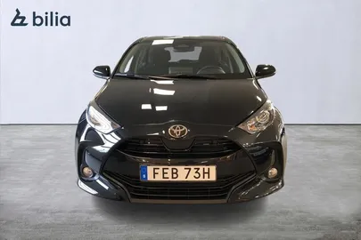 Car image 2