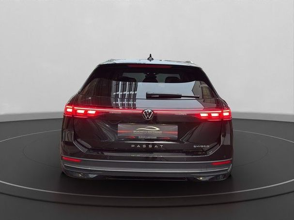 Volkswagen Passat Variant 1.5 eHybrid DSG 150 kW image number 5