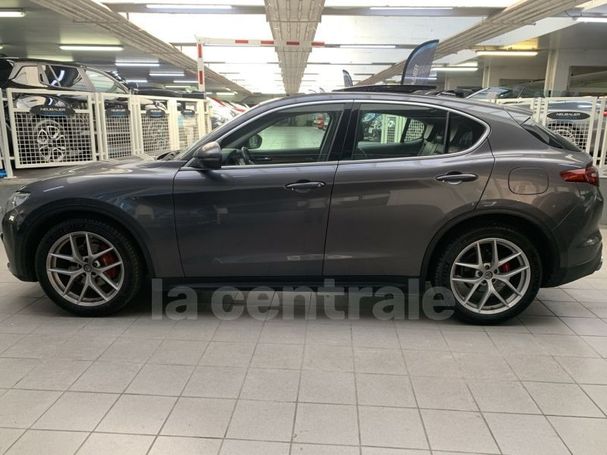 Alfa Romeo Stelvio 2.2 Diesel AT8 Super 132 kW image number 5