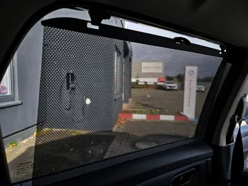 Car image 29