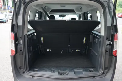 Car image 34