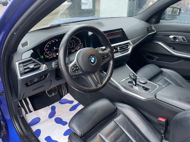 BMW 330e M Sport 215 kW image number 10