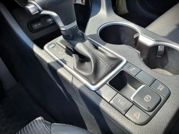 Car image 37