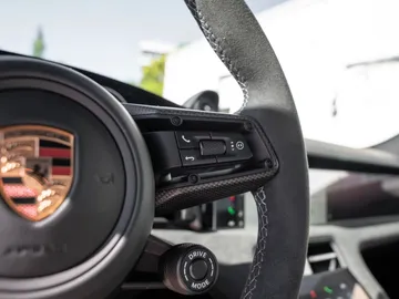 Car image 37
