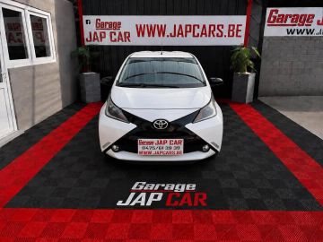 Car image 3