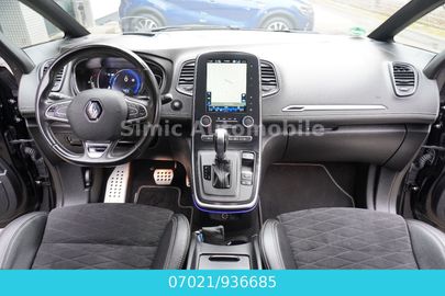 Car image 11