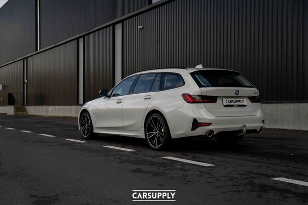 BMW 330e Touring Sport Line 215 kW image number 1