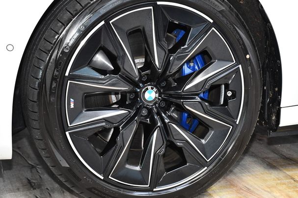 BMW i7 M70 xDrive 485 kW image number 30