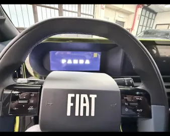Car image 19