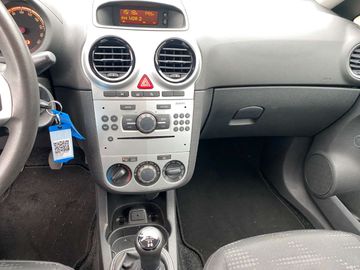 Car image 14