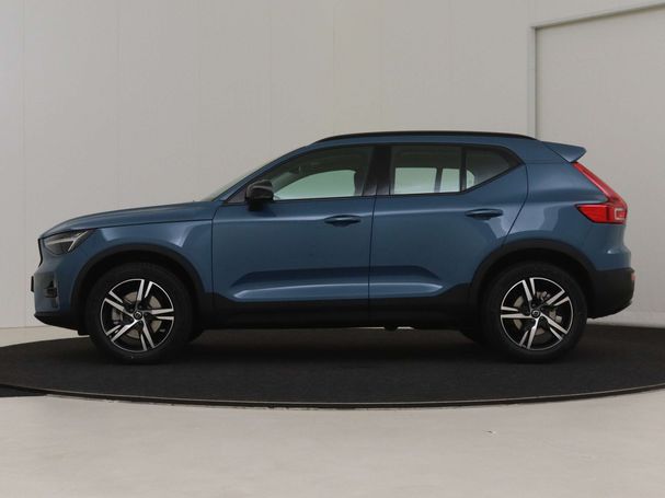 Volvo XC40 B3 Plus Dark 120 kW image number 4