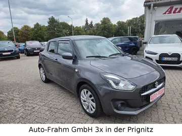 Car image 5