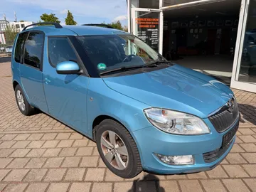 Car image 3