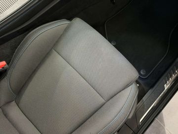 Car image 37