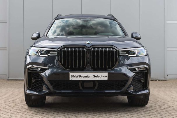 BMW X7 M50i xDrive 390 kW image number 6