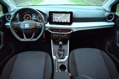 Car image 12