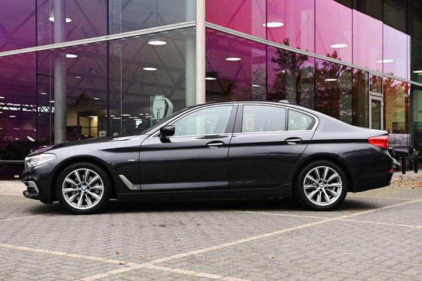 BMW 520i Luxury Line 135 kW image number 3