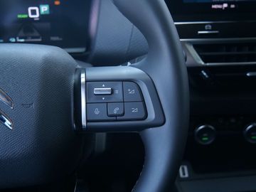 Car image 35