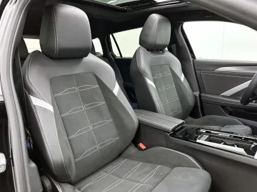 Car image 36