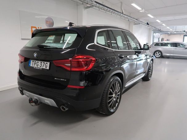 BMW X3 xDrive30e M 216 kW image number 6