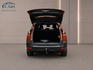 Car image 29