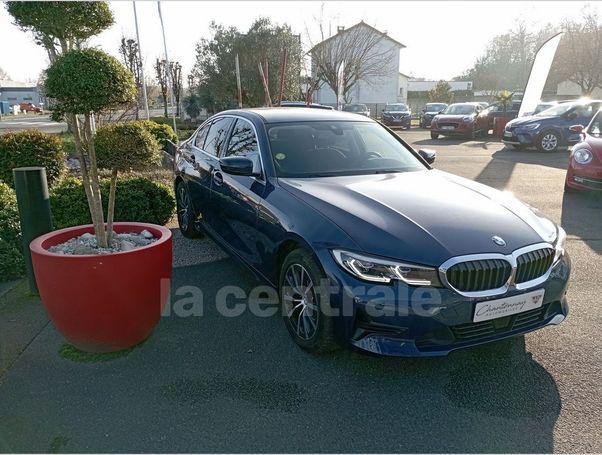 BMW 320d xDrive 140 kW image number 2