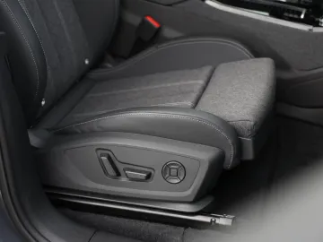 Car image 42