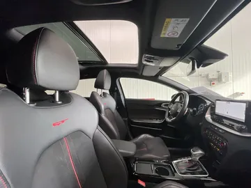 Car image 33
