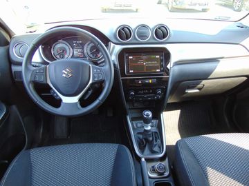 Car image 10