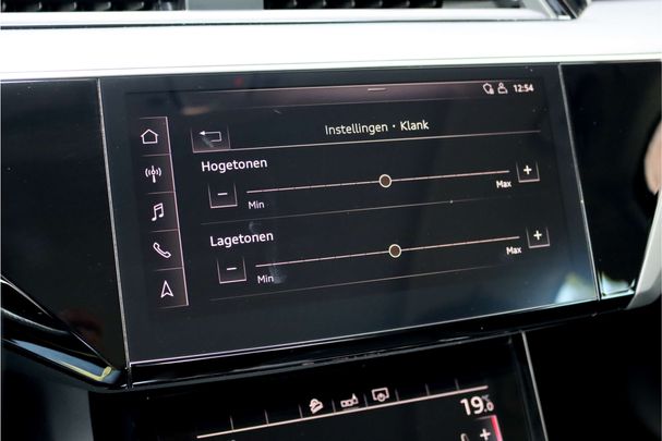 Audi e-tron 50 quattro 230 kW image number 26