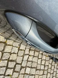 Car image 34