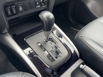 Car image 30