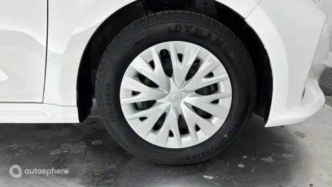Car image 20