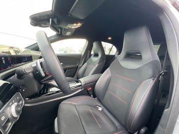 Car image 29