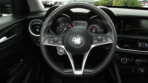 Alfa Romeo Stelvio 2.0 Turbo Super 147 kW image number 14