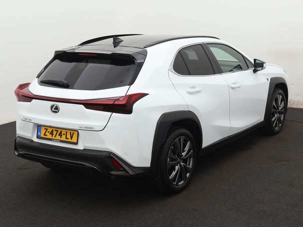 Lexus UX 250h 135 kW image number 17