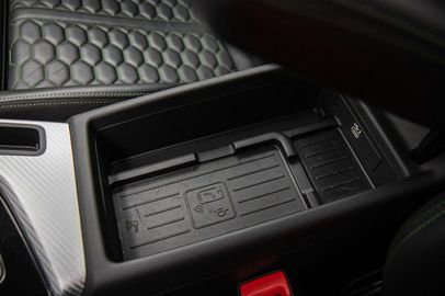 Car image 30