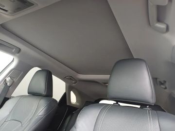 Car image 40