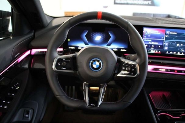 BMW i5 M60 xDrive 442 kW image number 13