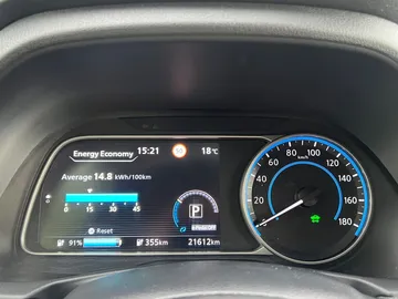 Car image 20