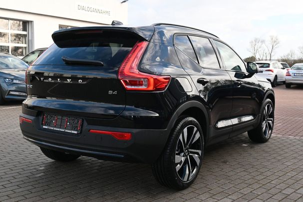 Volvo XC40 B4 Dark DKG Ultimate 145 kW image number 2