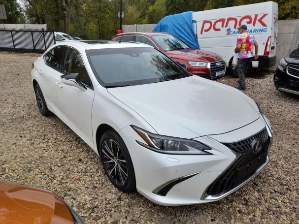 Lexus ES 300 h 160 kW image number 2