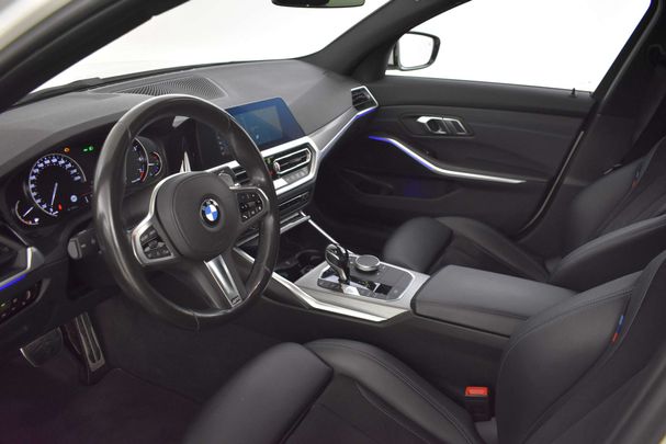 BMW 320i M Sport 135 kW image number 4