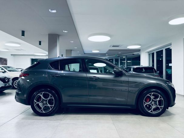 Alfa Romeo Stelvio 2.2 118 kW image number 4