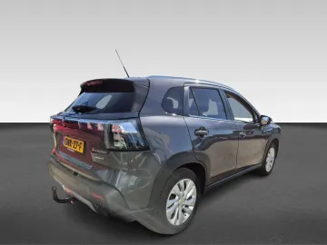 Car image 2