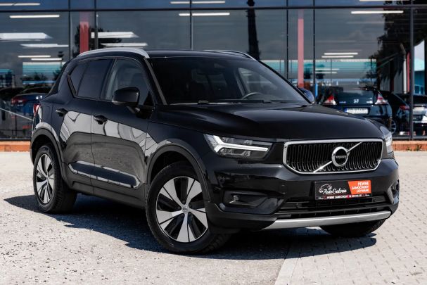 Volvo XC40 D3 Momentum 110 kW image number 4