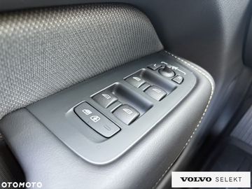 Car image 40